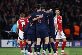 AYX-Doinb意外战胜巴黎圣日耳曼，险胜引爆全场！